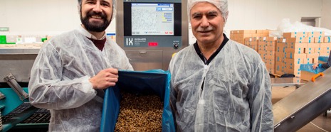 Farmeks 31 Xray Dried Fruit Elbak Sales Manager Umut Ekizler And Farmeks M.D. Ali Seydi Memur) (PR Shot) (MR)